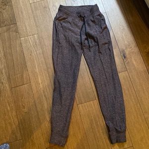 Ready to rulu jogger. Lululemon, size 2. 28 inch length.